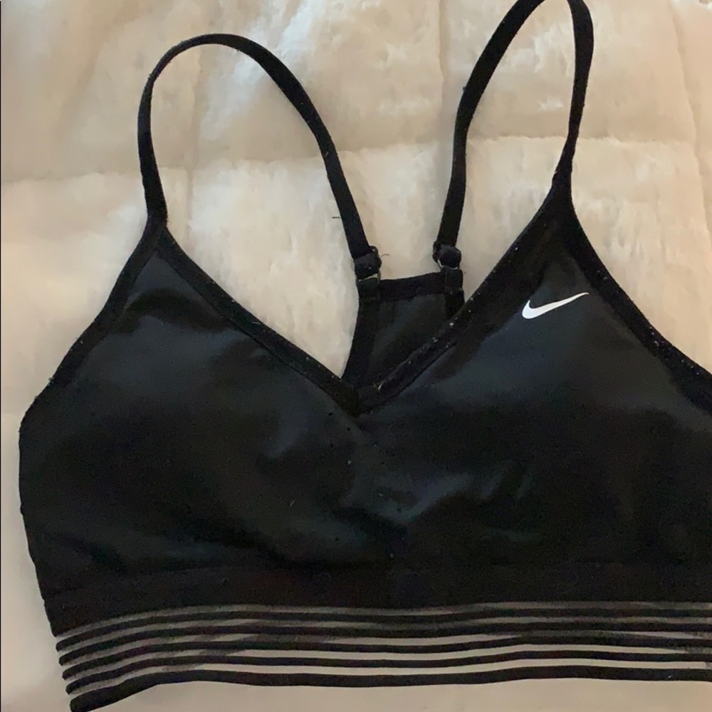 nike sports bra